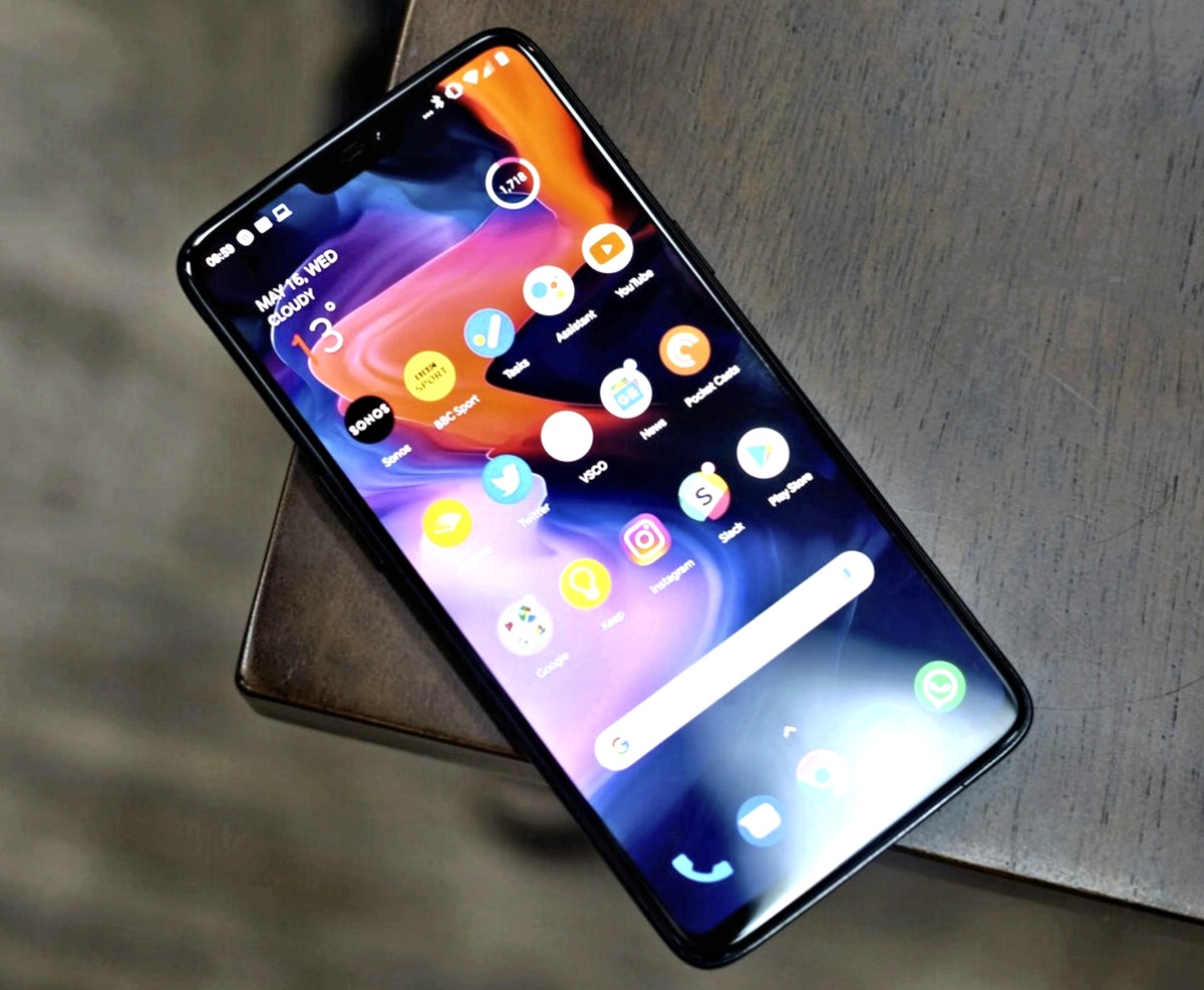 Дисплей яркий и контрастный!