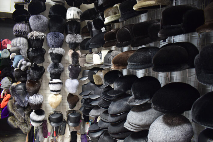 Мужские и женские осенние головные уборы