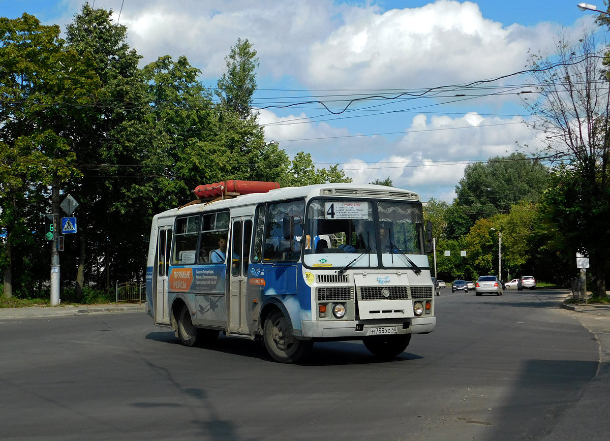 Автобус ПАЗ-32054 Н755КО 40 с 4 маршрута поворачивает с Грабцевского шоссе на улицу Моторная 