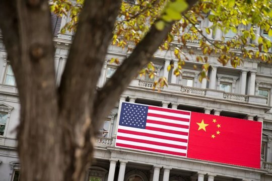 Владимир Петровский,  доктор политических наук, действительный член Академии военных наук,  главный научный сотрудник Института Дальнего Востока РАН                          