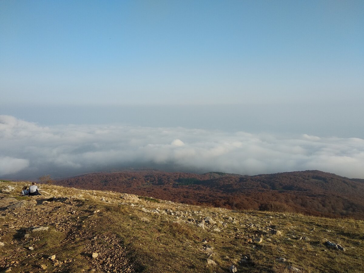 Чатыр-даг. Вид на застилающие подножье горы облака