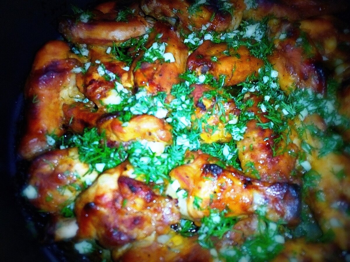 Куриные крылышки.