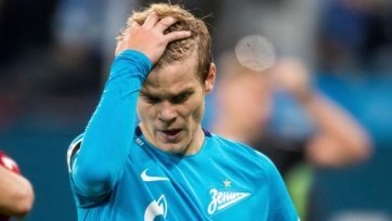 Фото: fc-zenit.ruРанее о вероятности такого поворота в карьере игрока уже сообщалось. Теперь это официально подтвердила пресс-служба клуба из Краснодарского края.
