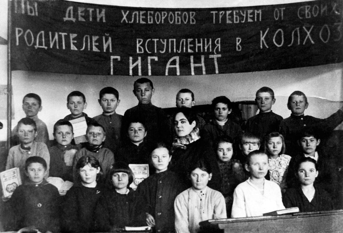 Школа в станице Сергиевской Кореновского района Краснодарского края, ориентировочно 1929 год