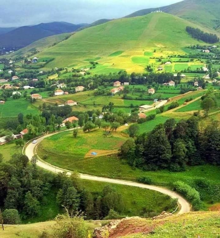 Azerbaycan mezennesi. Тауз Азербайджан. Товуз города Азербайджана. Город Тауз в Азербайджане. Товуз горы.