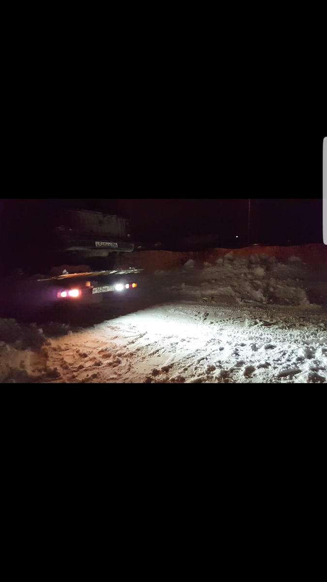 На  Эвакуаторе арендатор привёз свой автомобиль