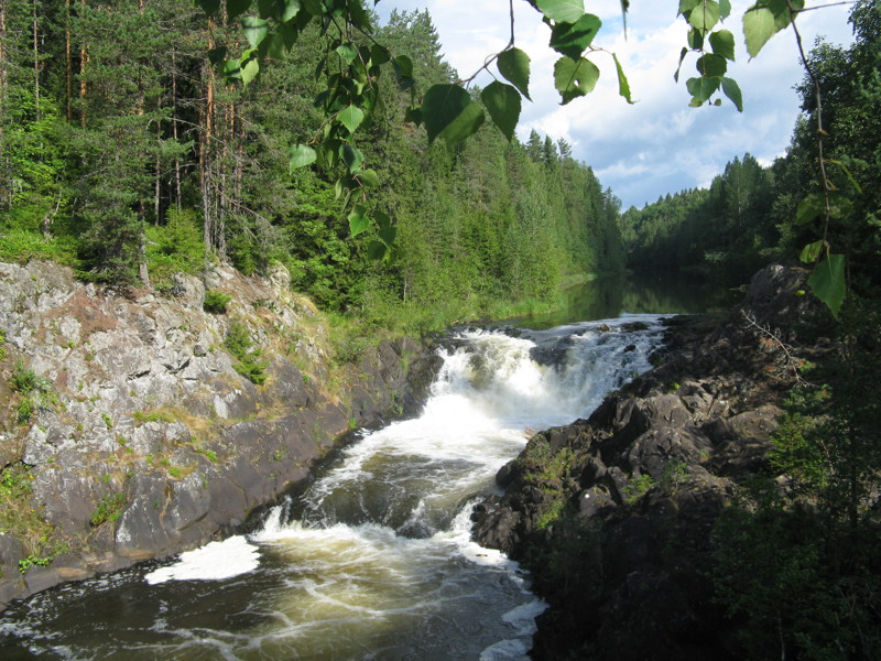 Озеро кивач. Водопад кивач. карелия природа кивач. киржач водопад в карелии. река кумса карелия.