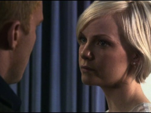 Кадр из сериала "Мертвая зона" (2002)