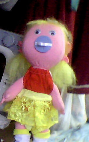 куколка Мая