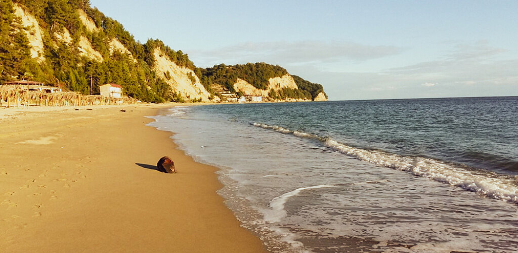 Необычные места Абхазии (Часть 10 - Песчаные пляжи Пицунды) | MOTO TOURS |  Дзен