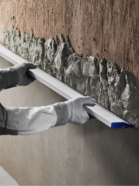 Нанесение штукатурной смеси