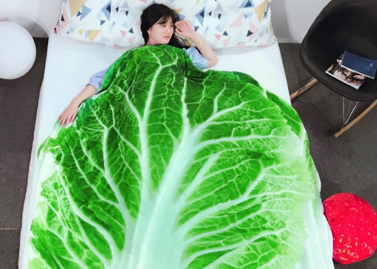 Японские странные изобретения. Фотосток Яндекс, обработано в Канва. 