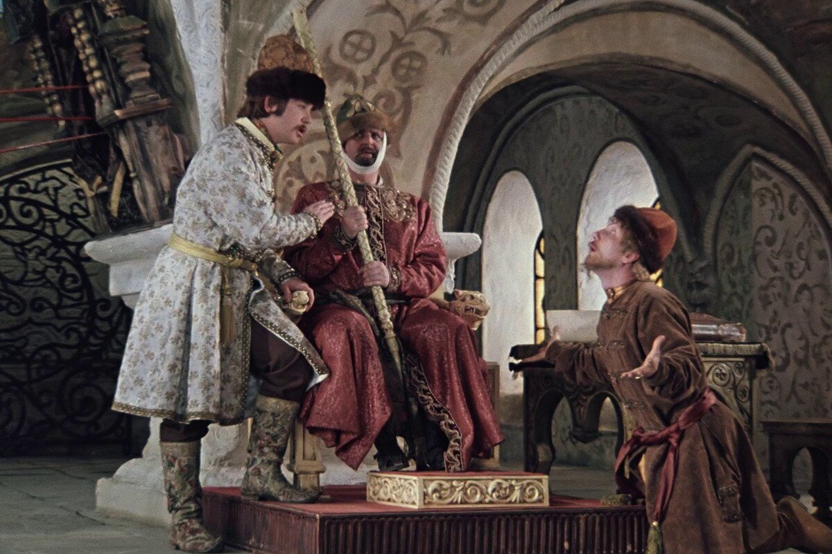 Кадр из фильма "Иван Васильевич меняет профессию". Источник: Яндекс-картинки