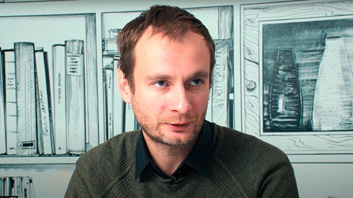 ЭКСПЕРТ ПО ИНФОРМАЦИОННОЙ БЕЗОПАСНОСТИ АЛЕКСАНДР ВУРАСКО. ФОТО: СКРИНШОТ КАДРА ВИДЕО / YOUTUBE.COM 