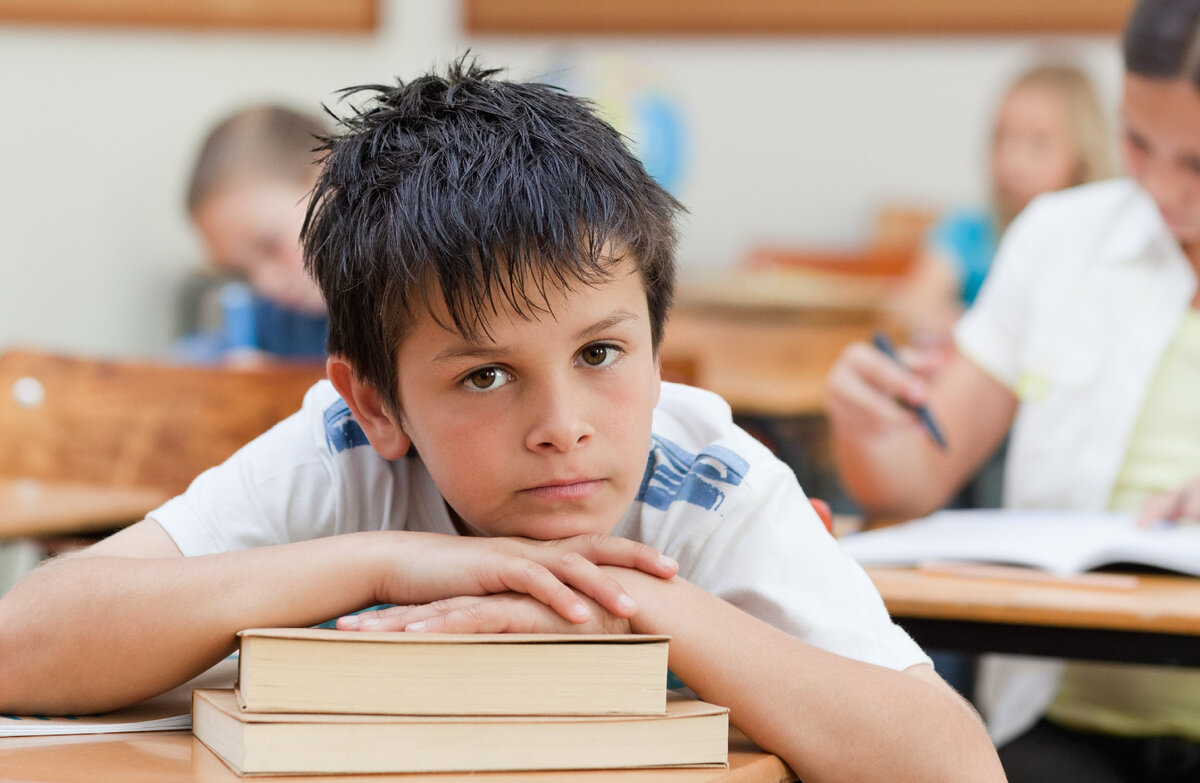 Подготовка ребенка к школе. Проблемы в школе. Как сменить школу ребенку. Проблемы в школе. Новая девочка школе.