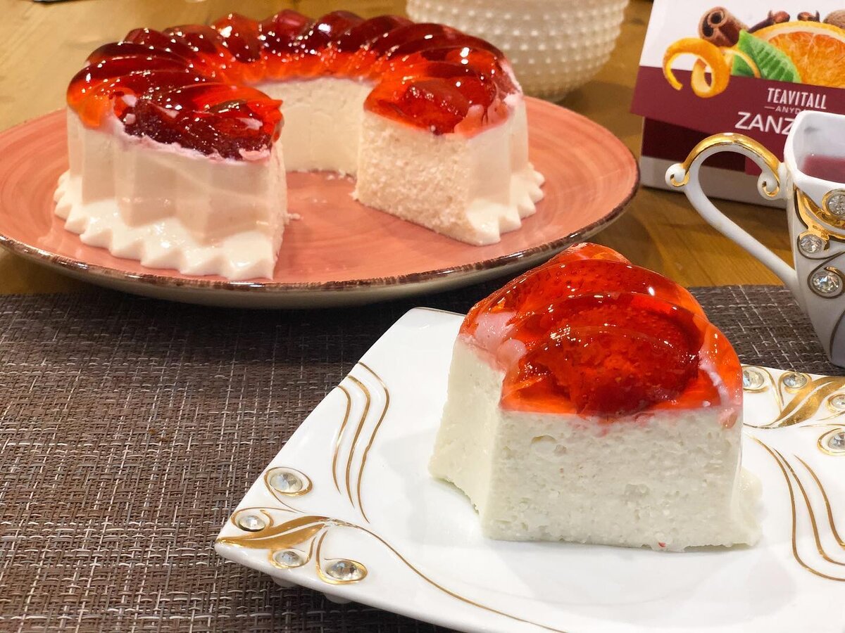 Творожный десерт с клубникой 