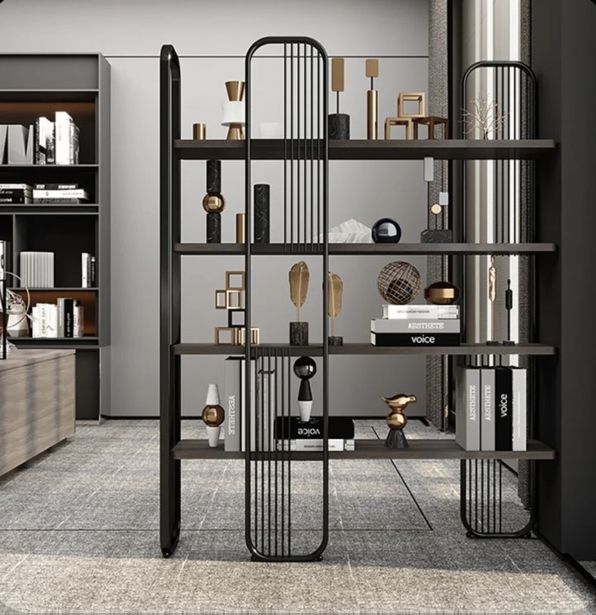 Красивая композиция из милых сердцу предметов.