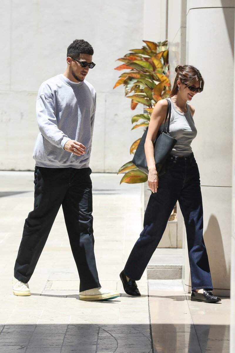     Кендалл Дженнер и Девин Букер