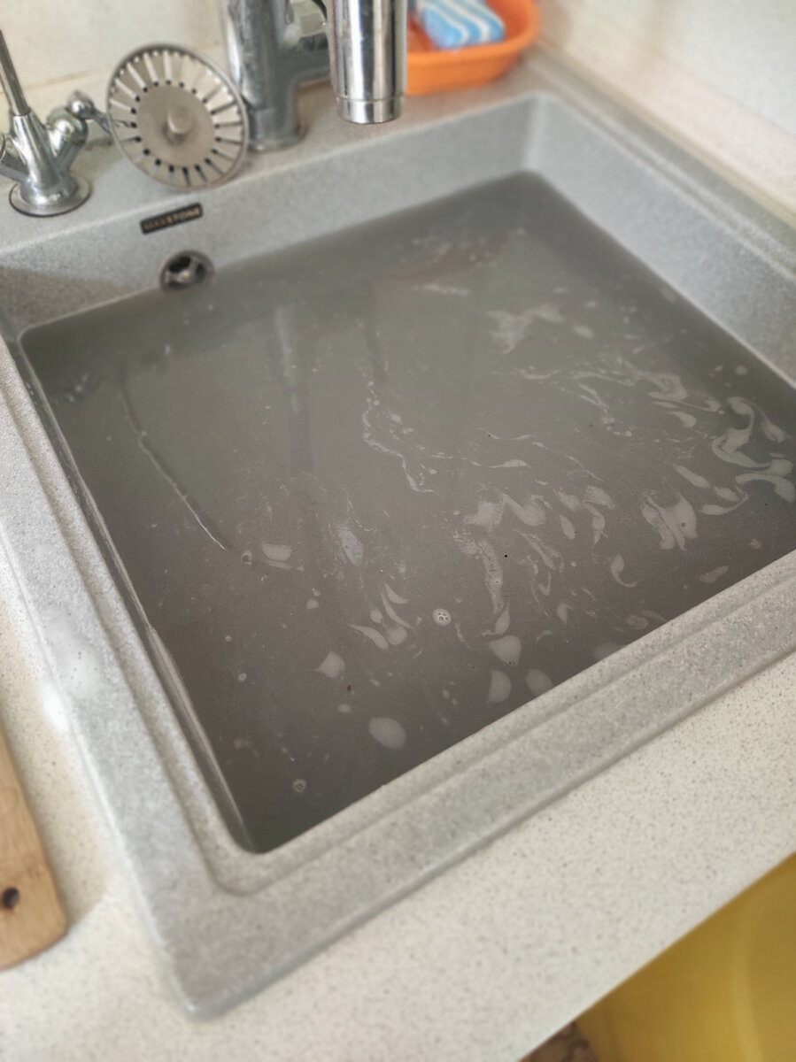 раковина на кухне