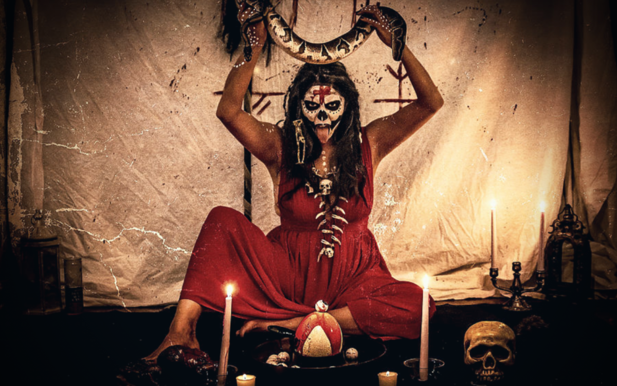 Ритуал культ. Культ предков в африке. Языческие жертвоприношения. Капище русь народ хоровод. Ритуал культ.