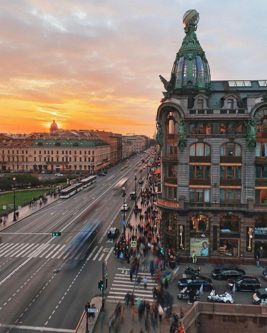 Санкт Петербург дом Зингера Казанский собор