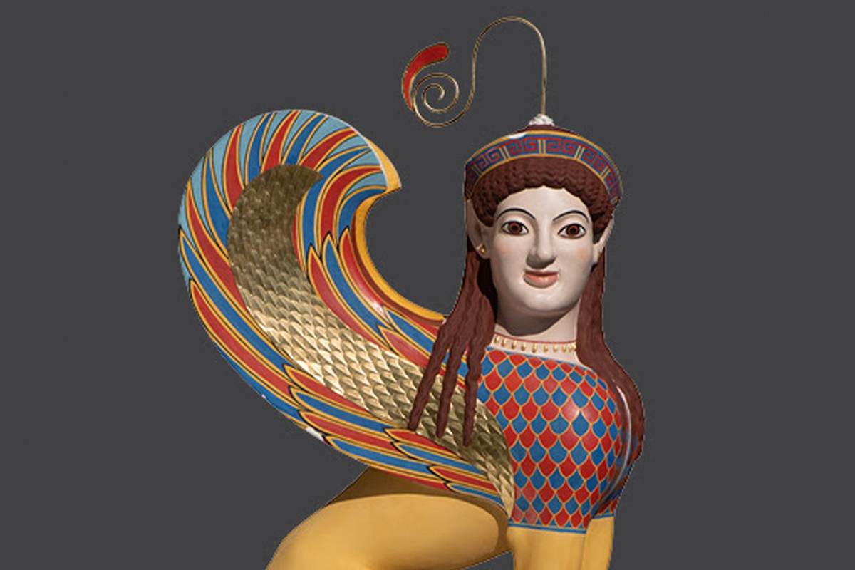 Погребальное навершие. Раскрашенная реплика, воспроизводящая первоначальный вид экспоната. Источник изображения: https://www.sedmitza.ru/text/10142717.html