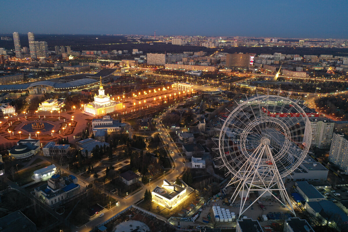 Колесо обозрения москва фото