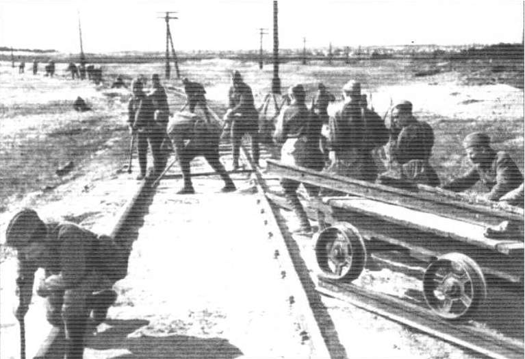 1 й железнодорожной. 1 й железнодорожной. железная дорога голубой вагон 580 см игрушка. строилась железнодорожная ветка. собственный его императорского величества железнодорожный полк.