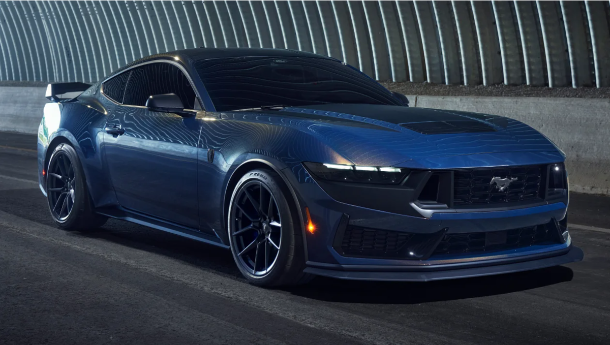 Mustang Dark Horse
