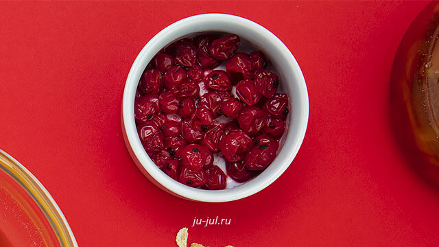 Калина в сахарном сиропе на зиму