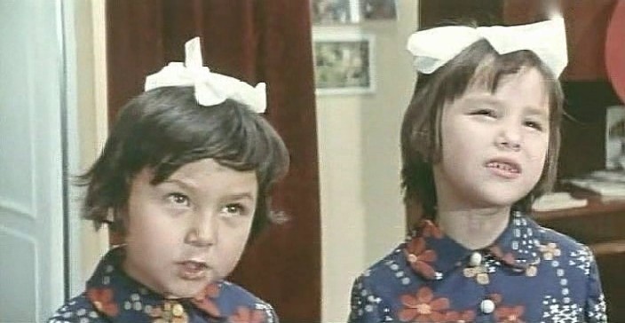 Кадр из фильма "Алпамыс идет в школу" взят для иллюстрации из Яндекс Картинки.  