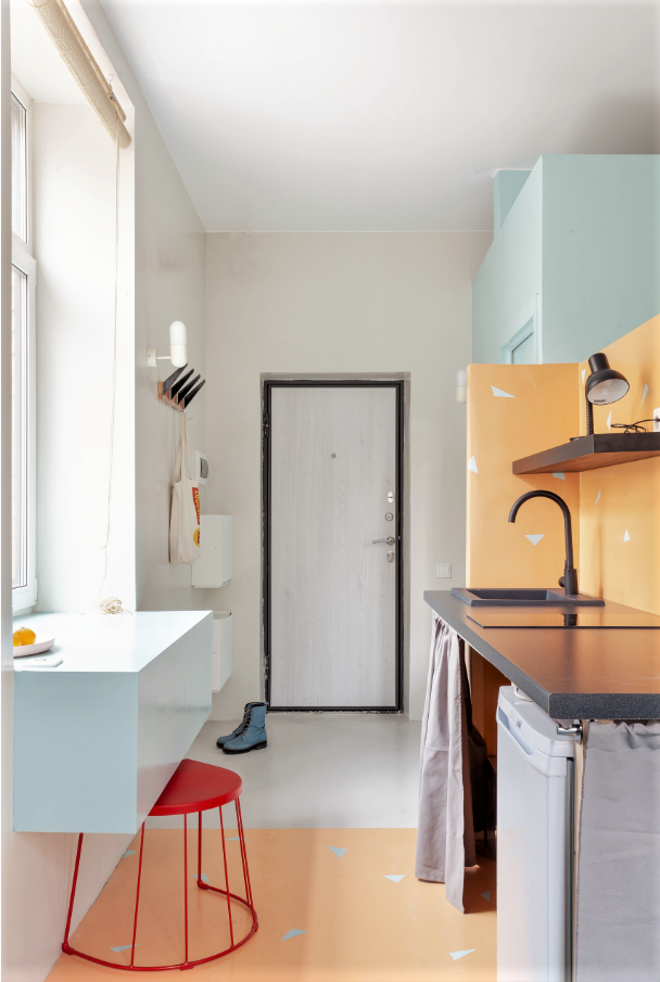 Родители купили квартиру площадью 17 кв. м своей дочери и сделали в ней ...