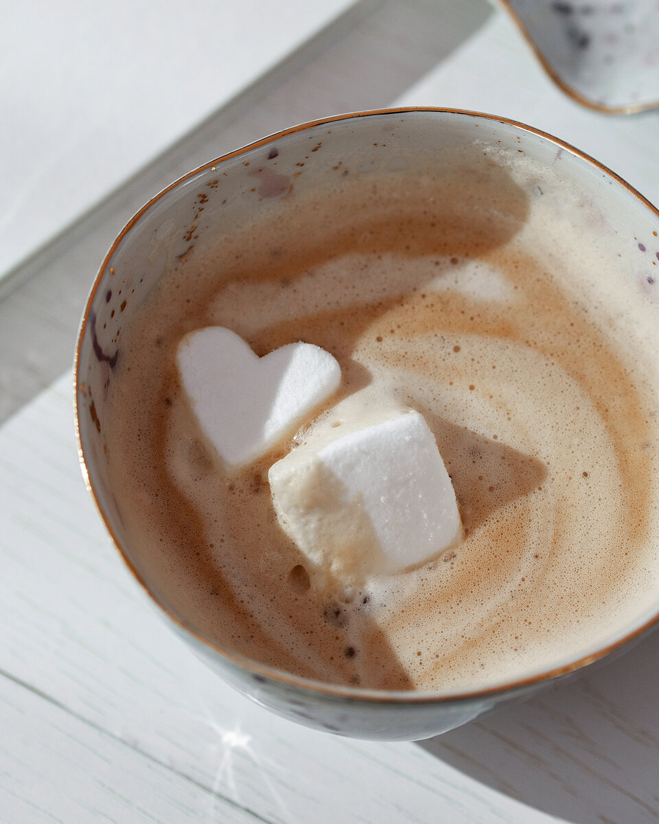 Кофе - не только источник бодрости в напитке, но и сырье для косметики.