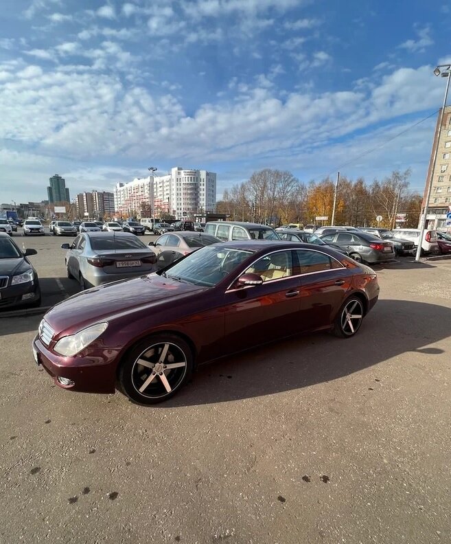 Mercedes-Benz CLS-Class.