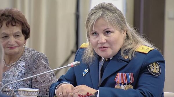 - Я не могла поверить в происходящее, все, словно, сказка: человек, на которого я 20 лет смотрю в телевизор, люблю, горжусь,  может со мной встретиться лично! В этом человеке – мощь и сила, это было для меня, как увидеть Бога! – цитирует Никульникову «Тульская служба новостей». 