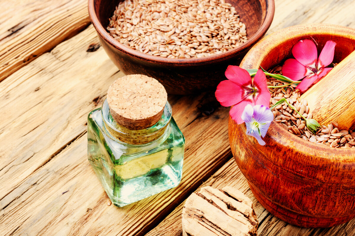 Применение льняного масла в домашней косметологии