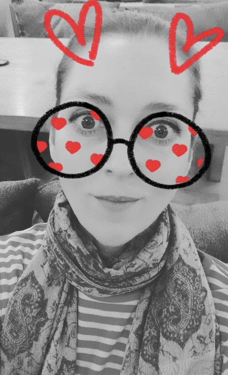 Это я в лёгком недоумении, не она