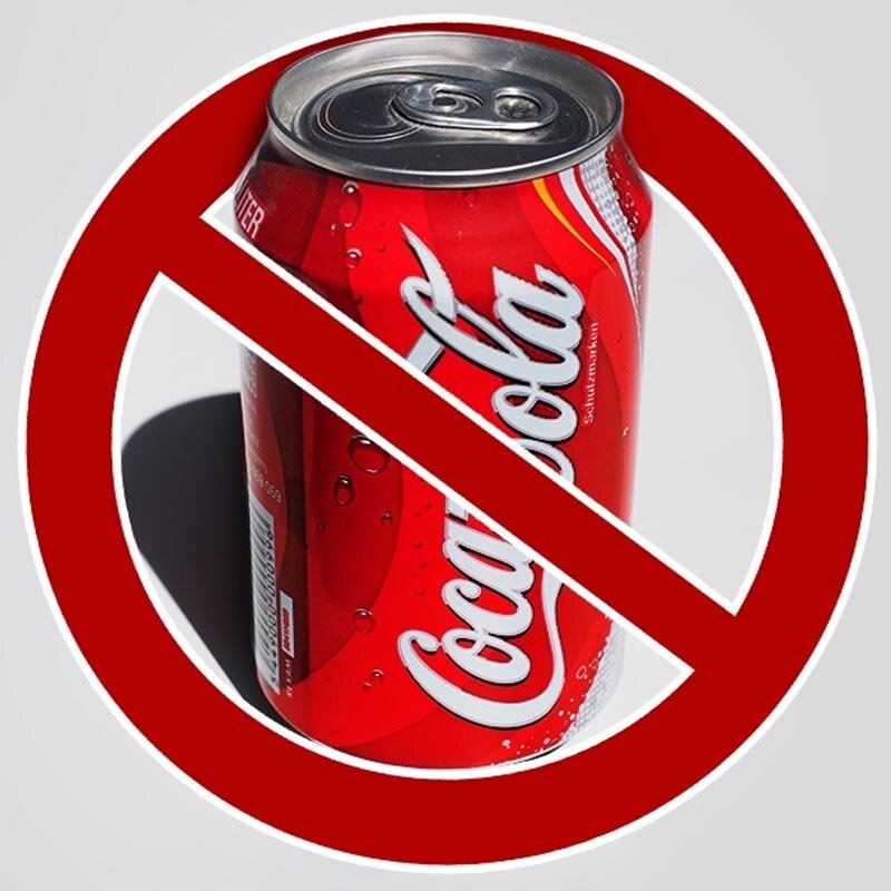 Колу нельзя пить. Продукция Кока колы в России. Кока кола запрет. Кока кола перечеркнутая. Нет Кока Коле.