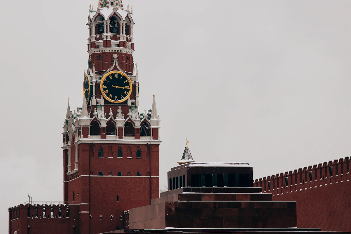 https://unsplash.com/photos/nrV5rFZjdno