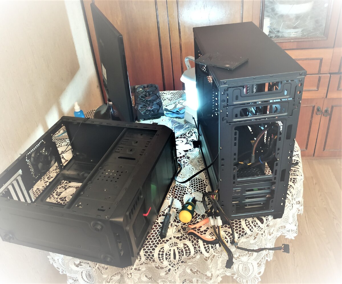 Чистка, и пересборка комплектующих в новый более просторный корпус.