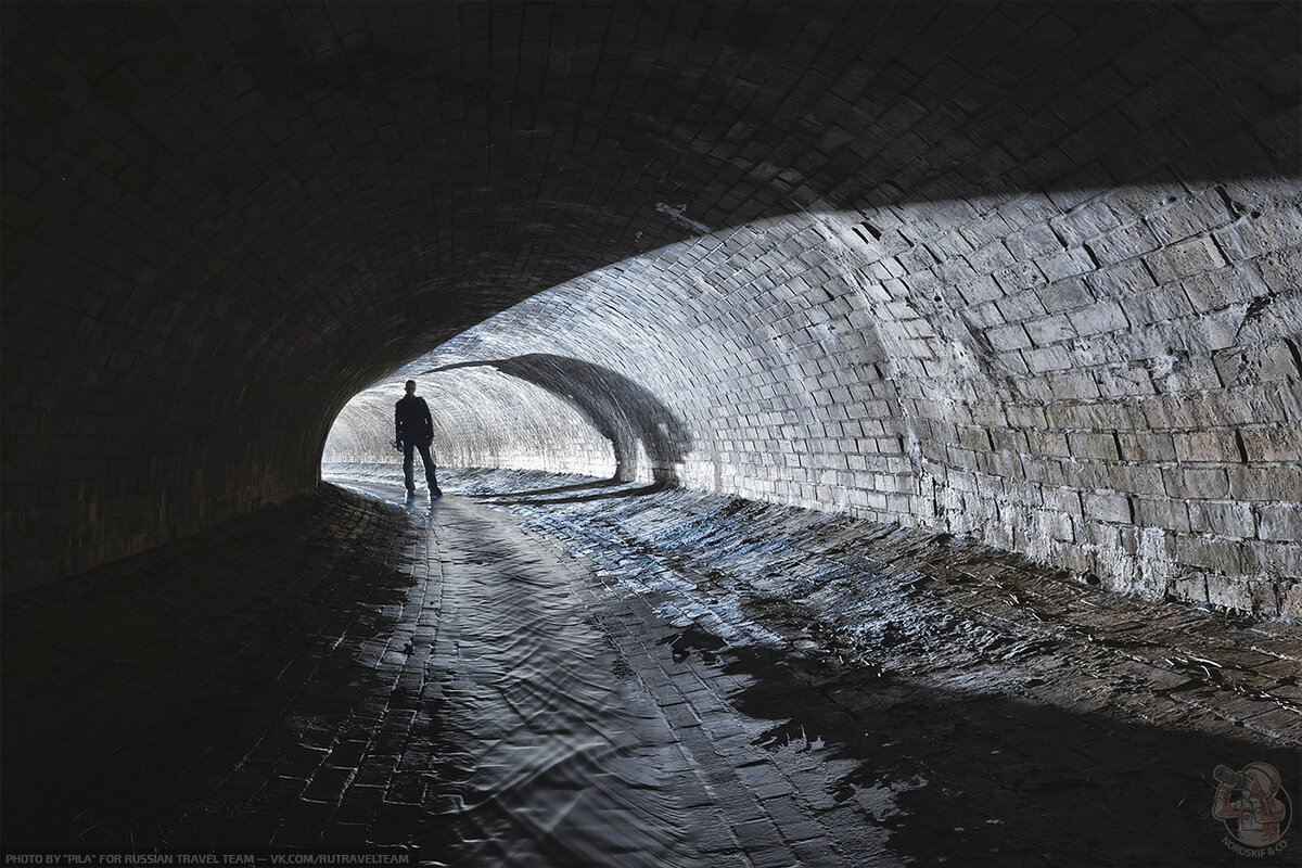 Кирпичный тоннель. Underground Systems.