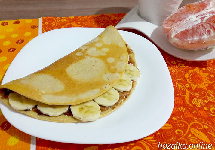 Калорийность готового овсяноблина 1 шт = около 190 калорий (не считаю намазку, которая внутри). 