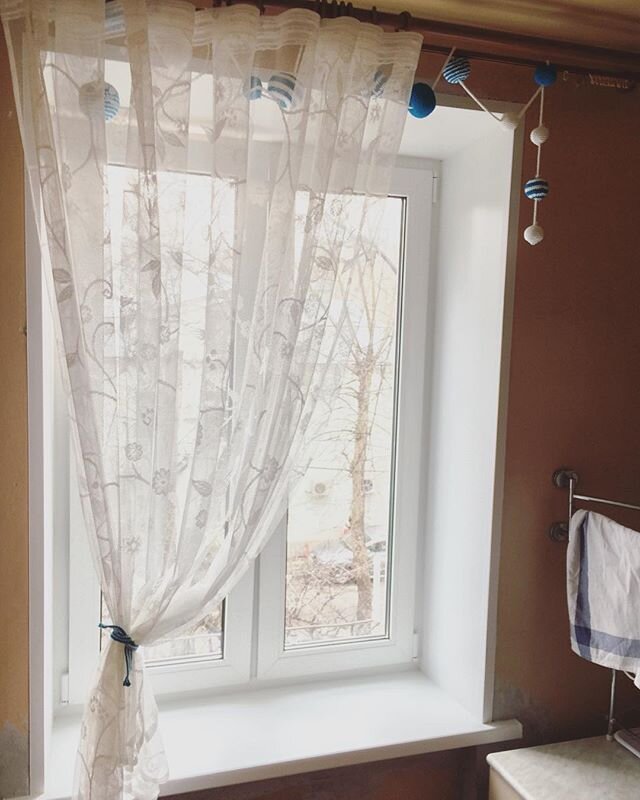 Гирлянда и прихват для тюля