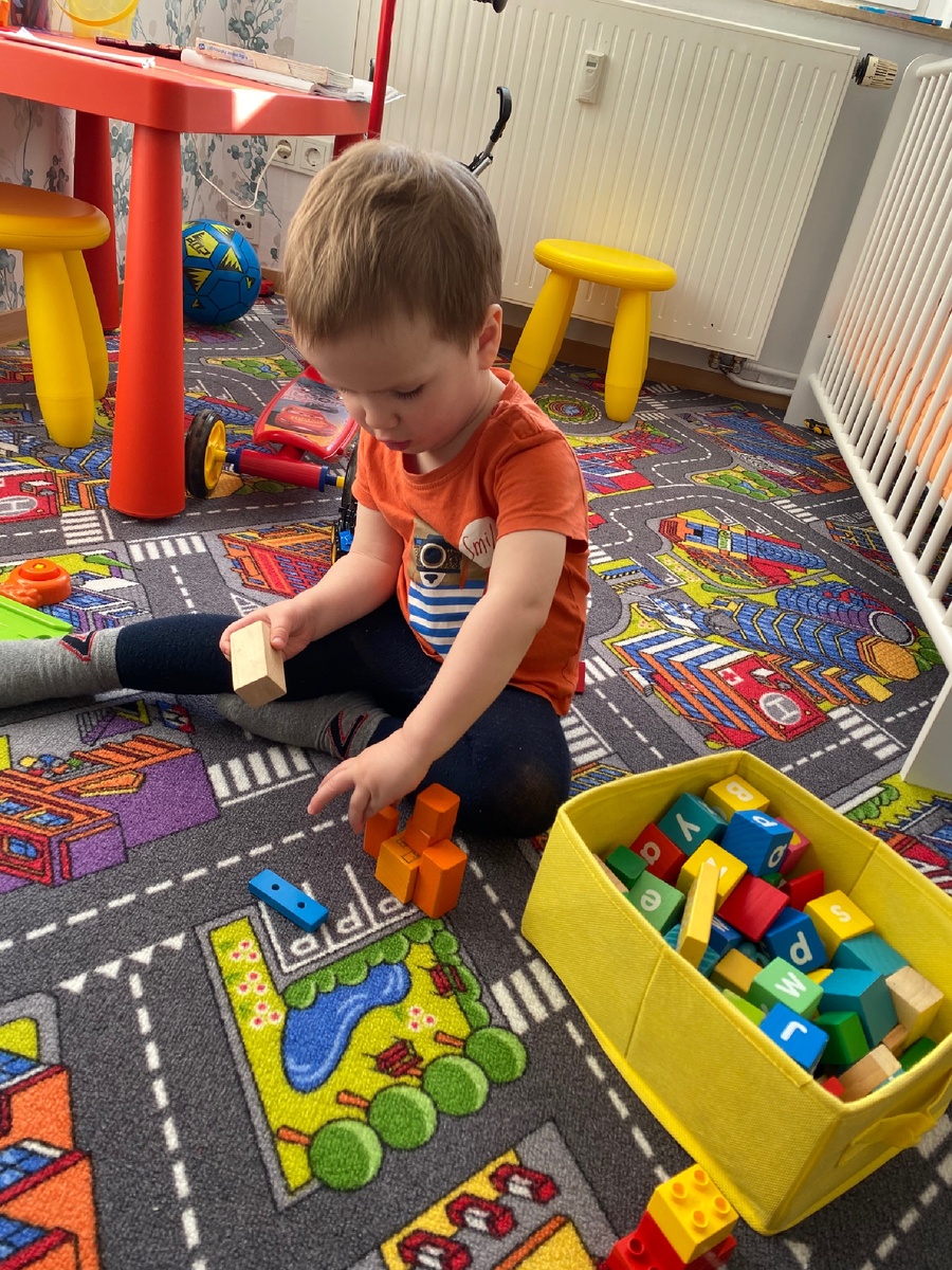 Ребёнок всегда найдёт себе занятие