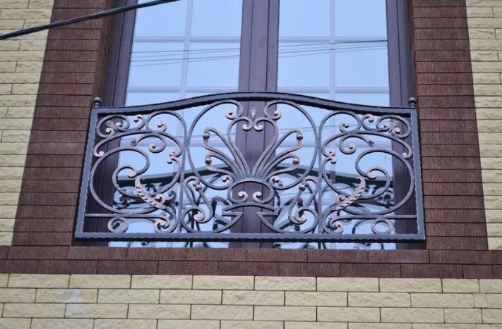 Художественная ковка Наковали.  Фальш-балкон