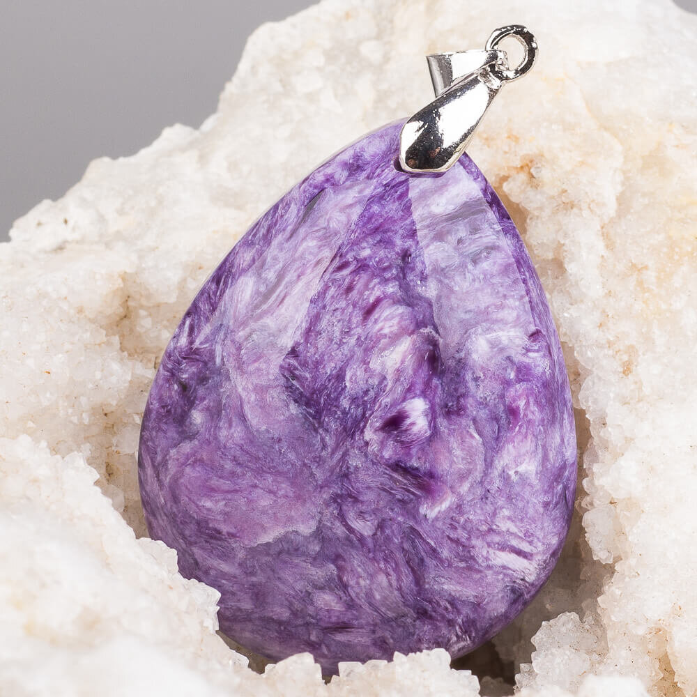 Подвеска с камнем чароит