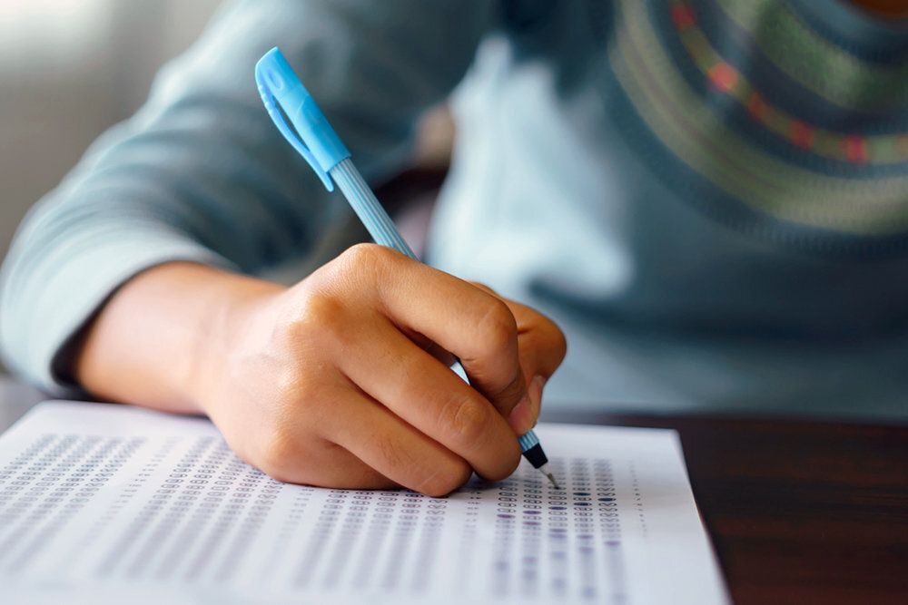  
Федеральный институт педагогических измерений опубликовал ответы к заданиям досрочного ОГЭ 2020 года. Самые важные предметы - русский язык и математика. Именно их будут сдавать в этом году выпускники. А предметы по выбору отменяются.Фото: iStock