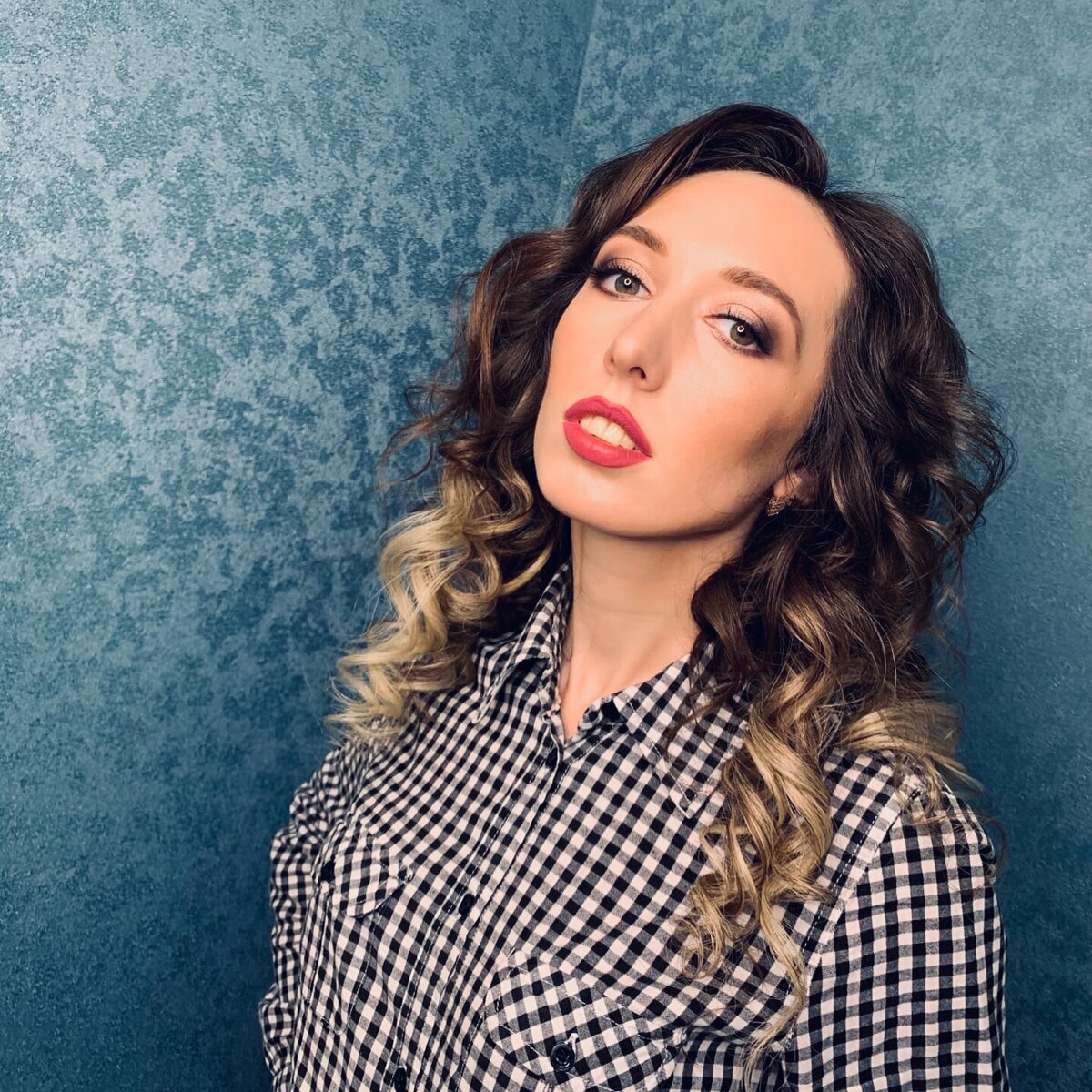 Укладка на нарощенные волосы