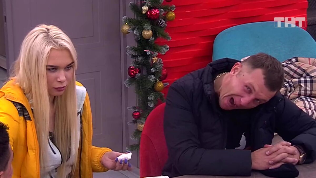 Кадр с шоу "ДОМ 2"