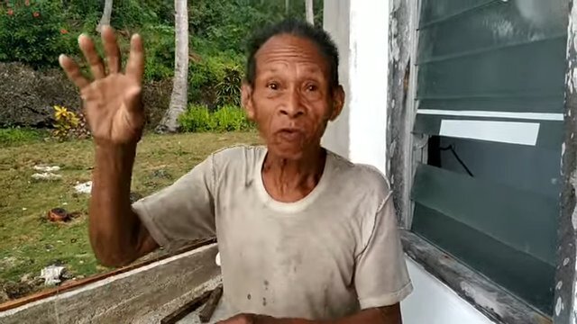 Местный хиллер, 99 лет.